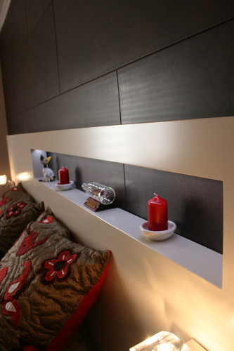 Tête de lit chambre d'hôtel